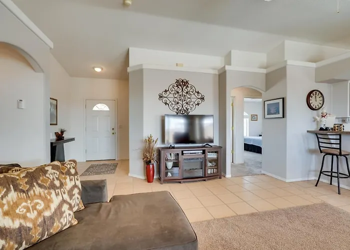 2 Mi To & Dtwn: Havasu Home! Ferienhaus *